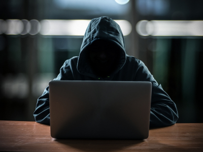 Куда обращаться, если столкнулись с мошенничеством?